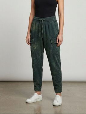 Torrid Green Tie Dye Bleach Wash Cargo Joggers Elastic Waist Size 10/12 (00)